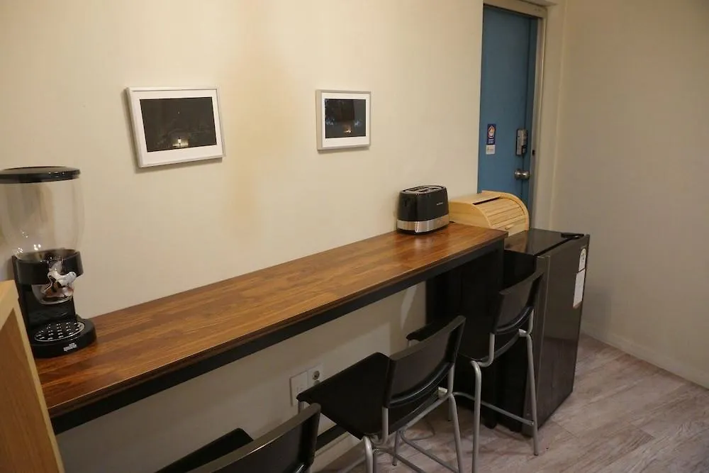 Mama Guest House Seoul 2*,  South Korea