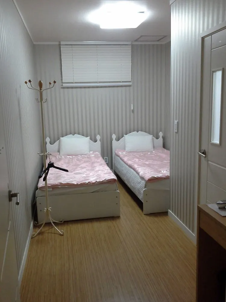 Mama Guest House Seoul Hotel